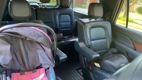 LIMO CAR SEAT IN CHICAGO