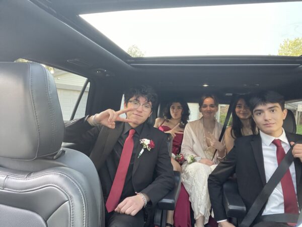 Stylish prom transfers with Limo Car Service Alpine Valley