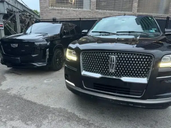 Black and VIP Car And Limo Service Franklin Park IL